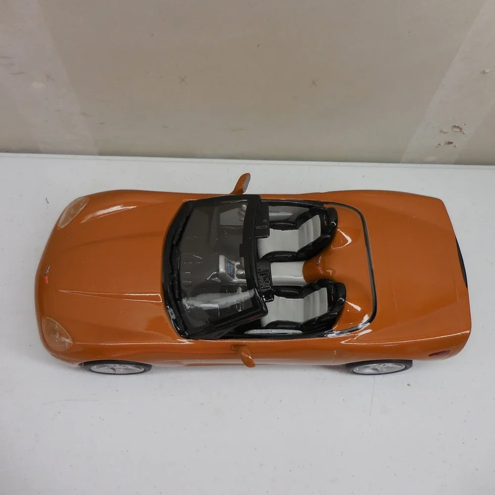 2008 Chevrolet‎ Corvette C6 Convertible Porcelain Decanter Orange IAJBBSC 2010